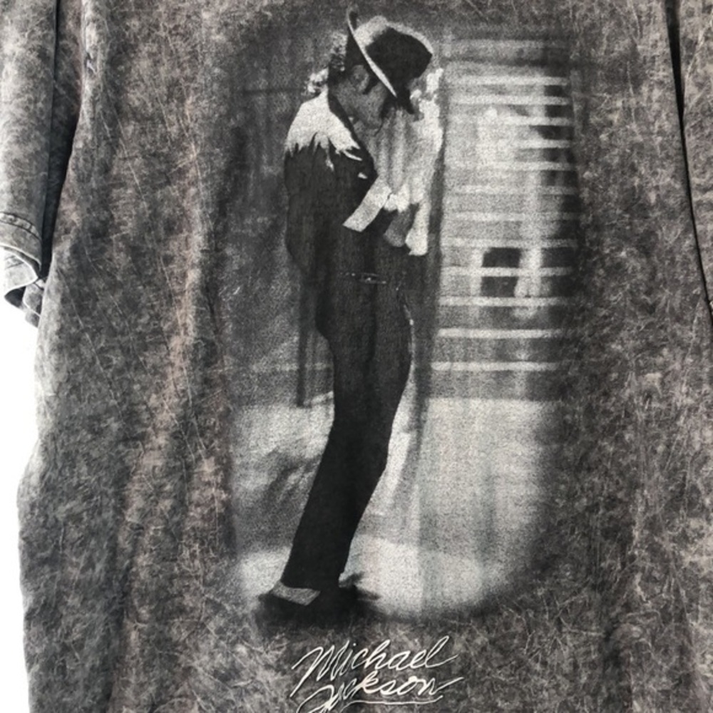 Michael Jackson T shirt size XL black and gray short sleeves crew neck.​​